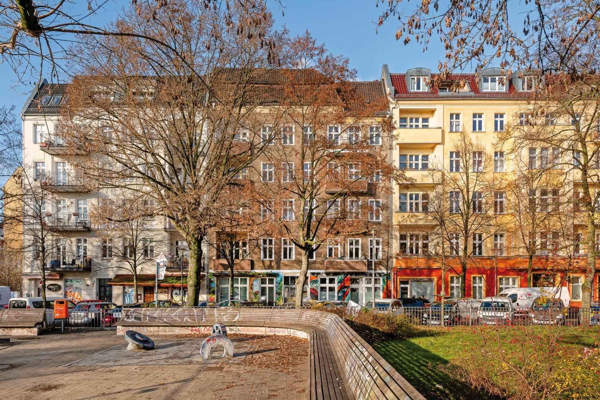 Trendy At Ostkreuz *
